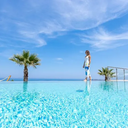 Elias Luxury Villa *