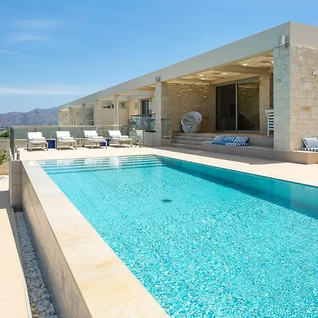 Elias Luxury