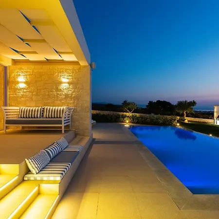 Elias Luxury *
