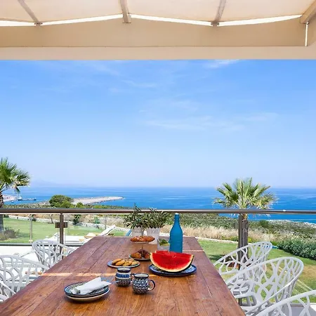 Elias Luxury *