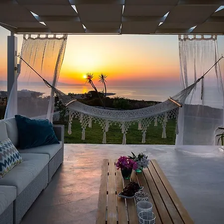 Elias Luxury