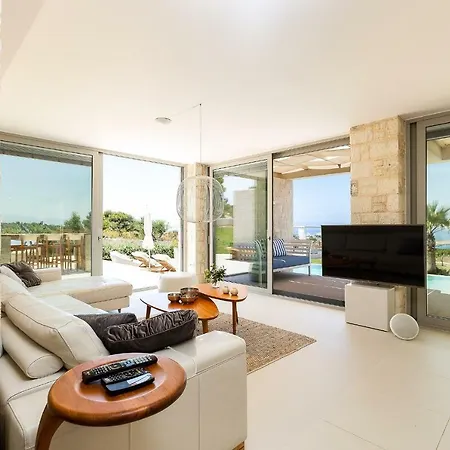 Elias Luxury Kalathas